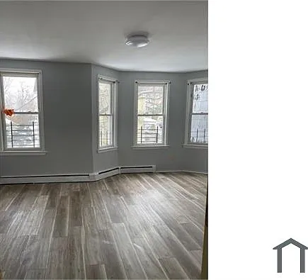 3 Young St #2 — Photo 6