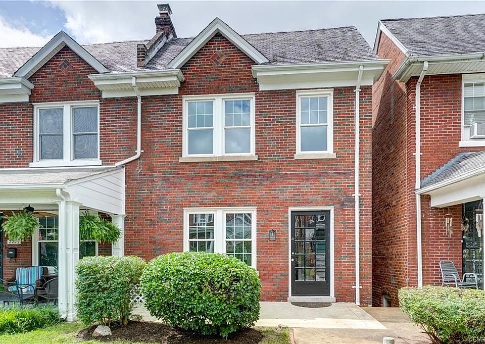 1st image of 2211 Rosewood Ave