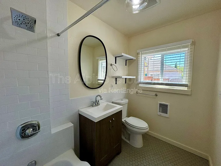 4831 N Maryland Ave #A — Photo 18