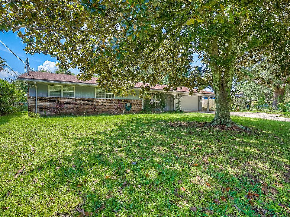 1st image of 3916 Sierra Madre Dr N