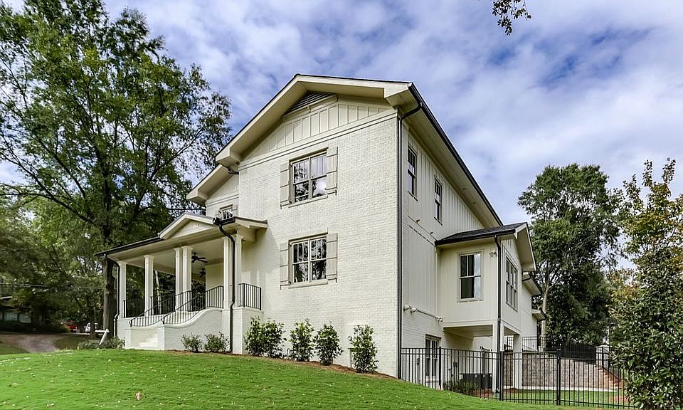 2nd image of 3843 Orchard Rd SE
