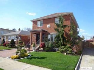 15739 23rd Ave, Flushing, NY 11357