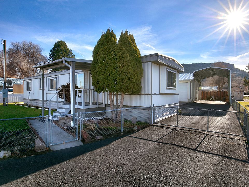 1st image of 1500 SE Kramer Ln