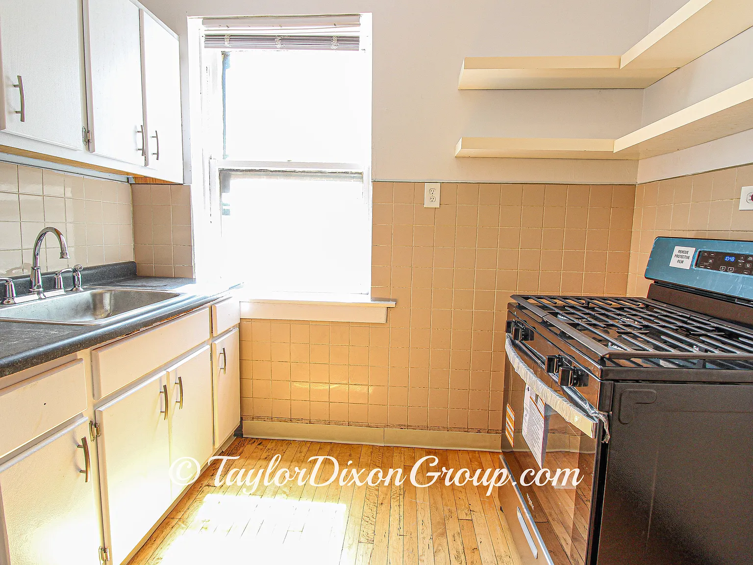2 bed, 660 sqft, $1,225 — Photo 3