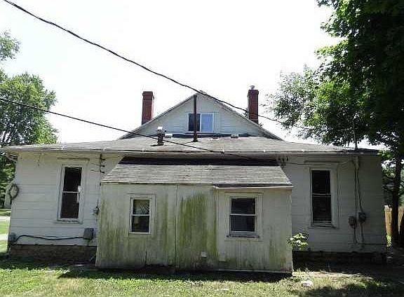 2nd image of 328 Boyce St