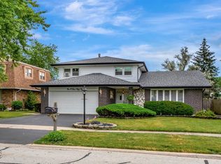10353 S Alta Dr, Palos Hills, IL