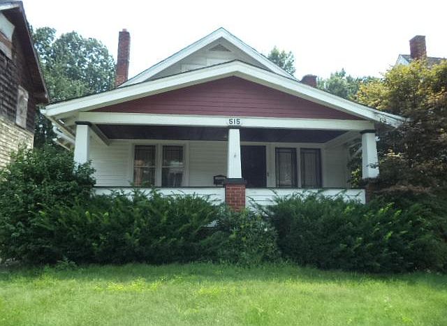1st image of 515 W Evergreen Ave