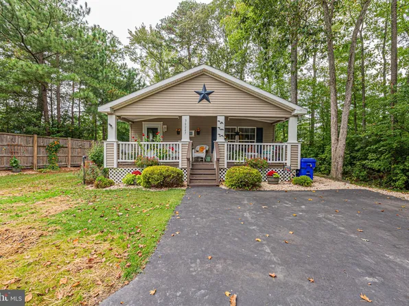 36247 White Oak Dr, Frankford, DE 19945