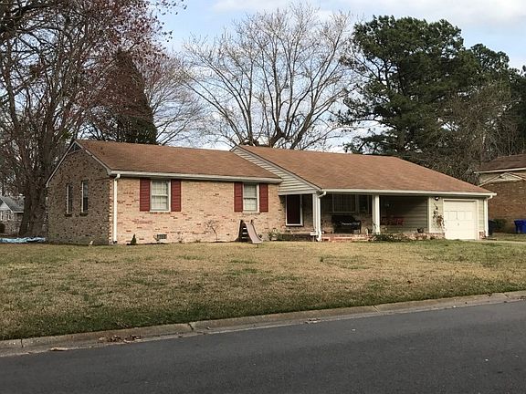 3rd image of 4045 Summerset Dr