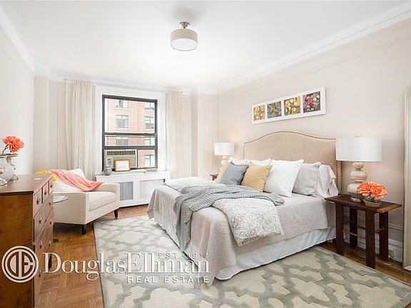 5th image of 522 W End Ave APT 9A