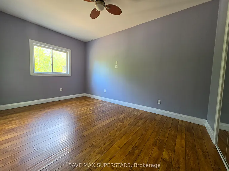 222 Phillips St #UPPER — Photo 23