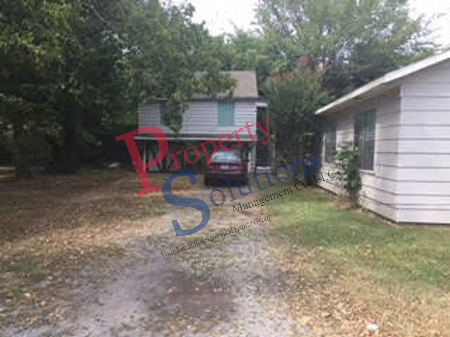 Comfortable living in this 3-bedroom, 1-bath home — Photo 3