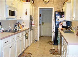 3rd image of 7733 Western Oaks Dr