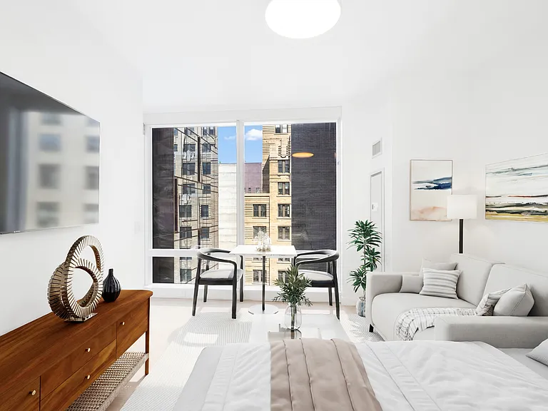 7 Platt St #18J — Photo 1