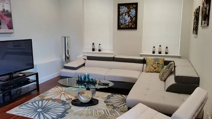 Rented by Town Residential | media 6