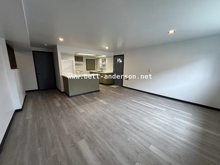 21304 3rd Ave S #A — Photo 6