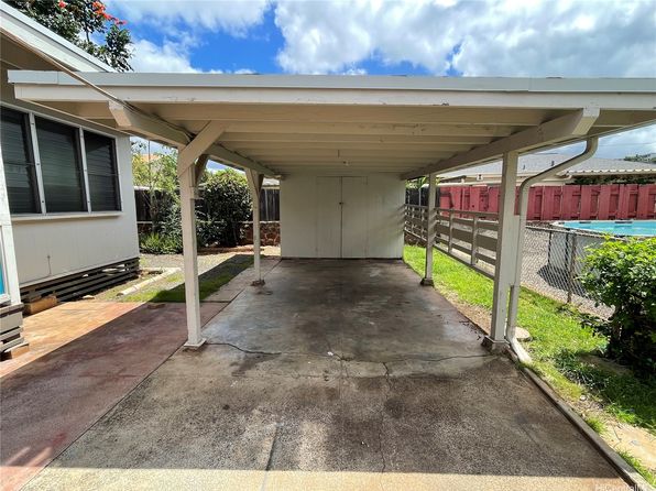 98-38 Lokowai St, Aiea, HI 96701