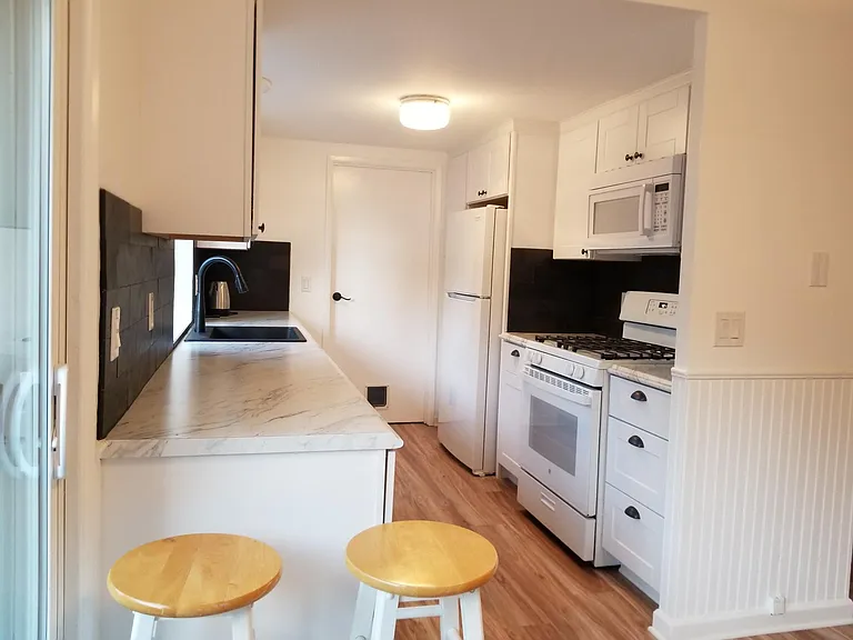 234 Woodland Ave — Photo 12