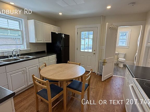 3rd image of 13 Madbury Rd