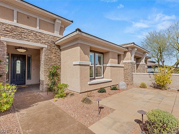 3rd image of 1732 Cypress Manor Dr