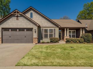 6 Dolerite Dr, Taylors, SC 29687