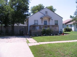 206 S Main St, Ellinwood, KS 67526