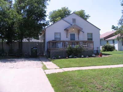206 S Main St, Ellinwood, KS, 67526
