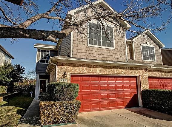 2nd image of 913 Englewood Ln
