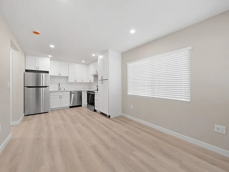 180 Brisco Rd — Photo 9