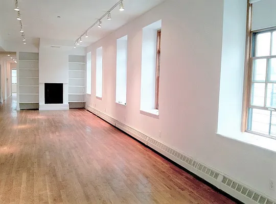 Rented by Big Apple NYC | media 31