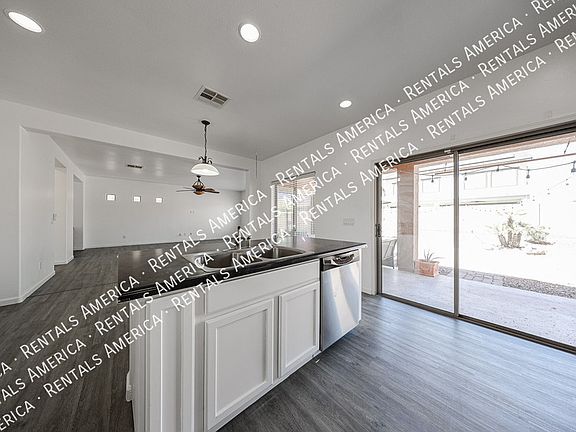 5th image of 15682 W Monterosa St
