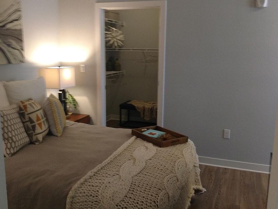 2nd image of 2309 Angel Oliva Senior St #302