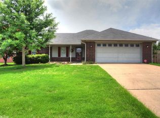 2125 Wiggle Worm Rd, Conway, AR 72032