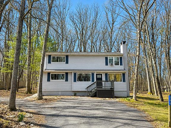 2nd image of 204 Gold Key Rd