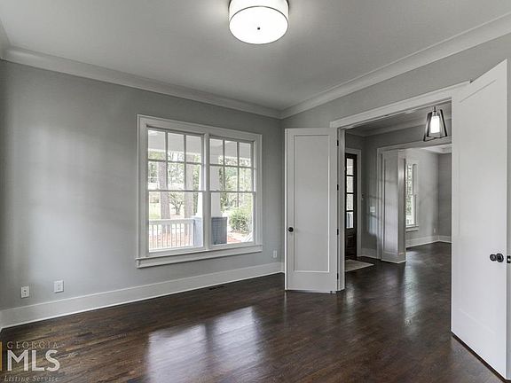 4th image of 3502 Rockhaven Cir NE