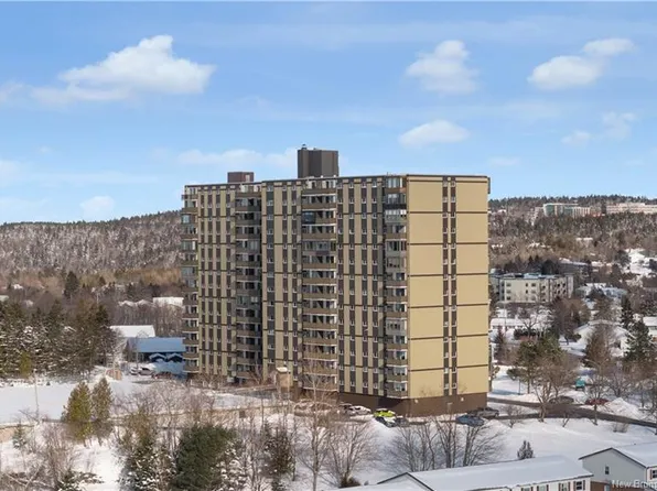 310 Woodward Ave #1103, Saint John, NB E2K 2L1