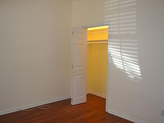 4th image of 4 Moultrie Ct #A