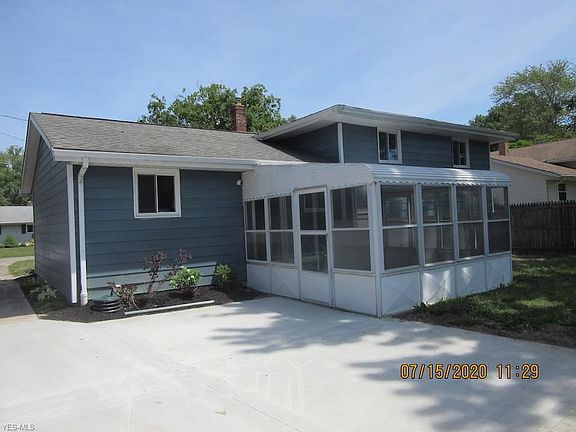 2nd image of 7482 Dahlia Dr