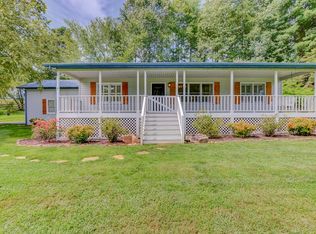 171 Driftwood Ln, Mills River, NC 28759