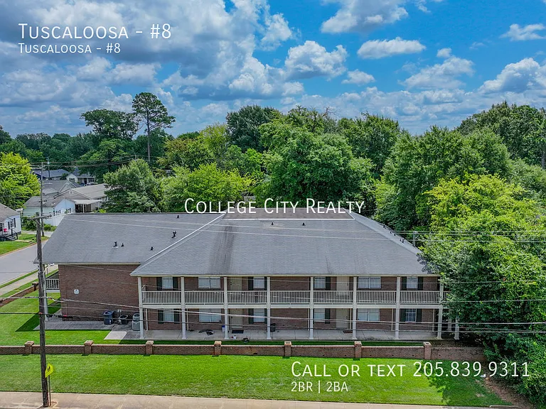 1813 Hackberry Ln #8 — Photo 1