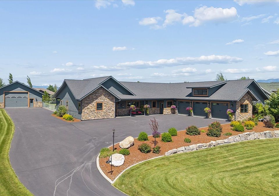 1st image of 108 Stoneridge Dr
