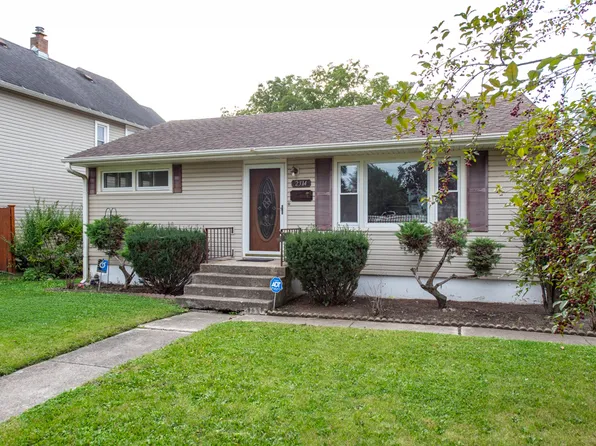 2314 Gideon Ave, Zion, IL 60099