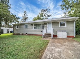 1553 Sagewood Dr, Virginia Beach, VA 23455