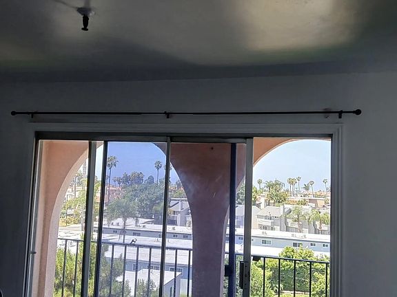 3rd image of 4730 Noyes St APT 409
