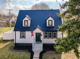 415 Douglas St, Tipton, IN 46072