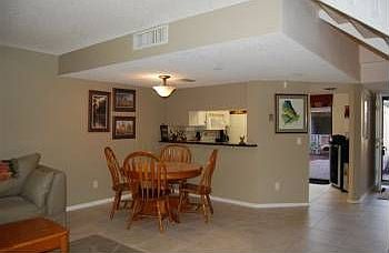 2nd image of 400 Woods Landing Trl