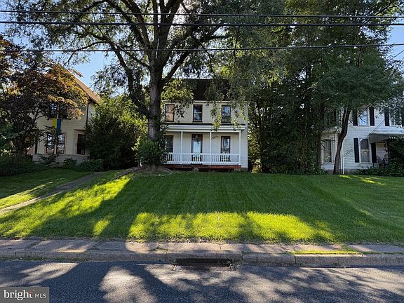 2nd image of 507 Easton Rd