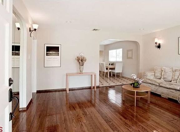 2nd image of 10825 Pickford Way