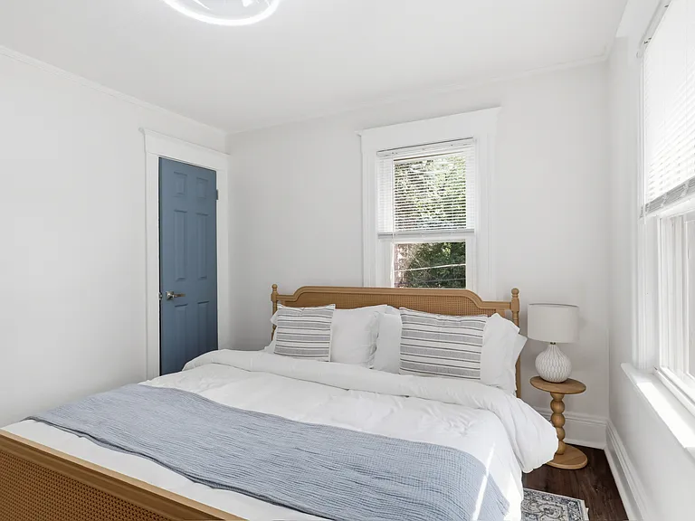 461 Benton St — Photo 11
