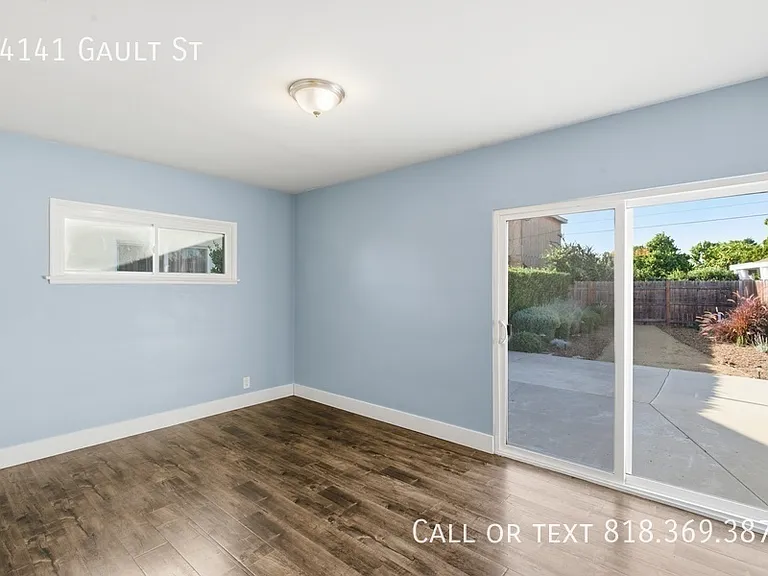 14141 Gault St — Photo 18